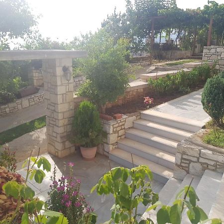 Spyridoula'S Guest House Himare Buitenkant foto