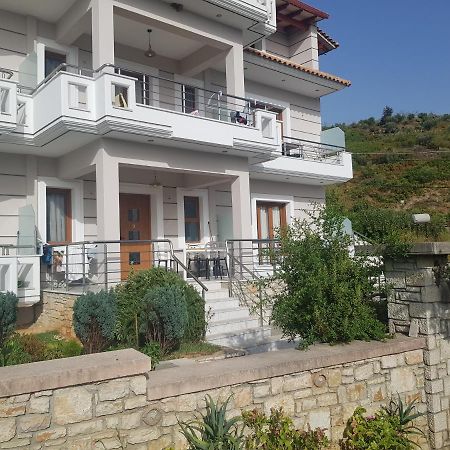 Spyridoula'S Guest House Himare Buitenkant foto