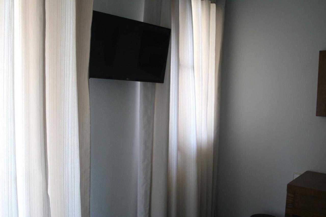 Spyridoula'S Guest House Himare Buitenkant foto