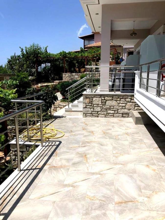 Spyridoula'S Guest House Himare Buitenkant foto