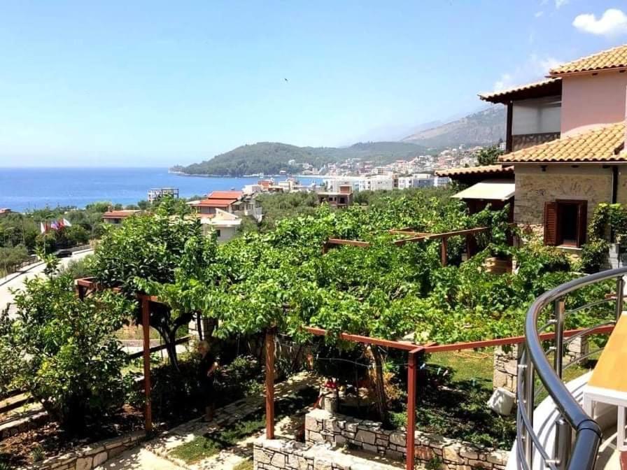 Spyridoula'S Guest House Himare Buitenkant foto