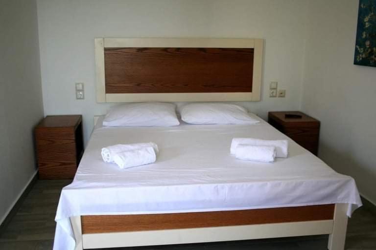 Spyridoula'S Guest House Himare Buitenkant foto