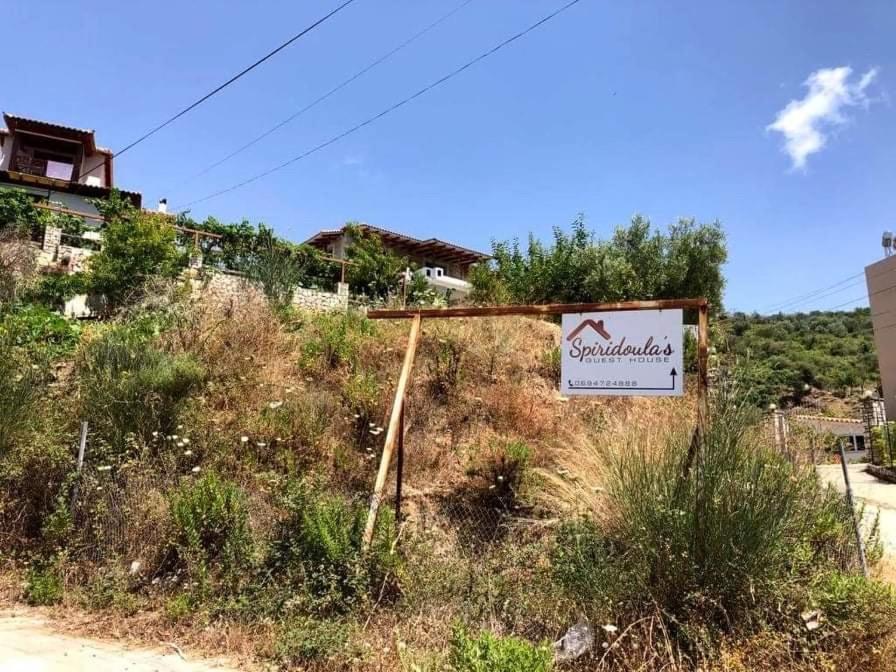 Spyridoula'S Guest House Himare Buitenkant foto