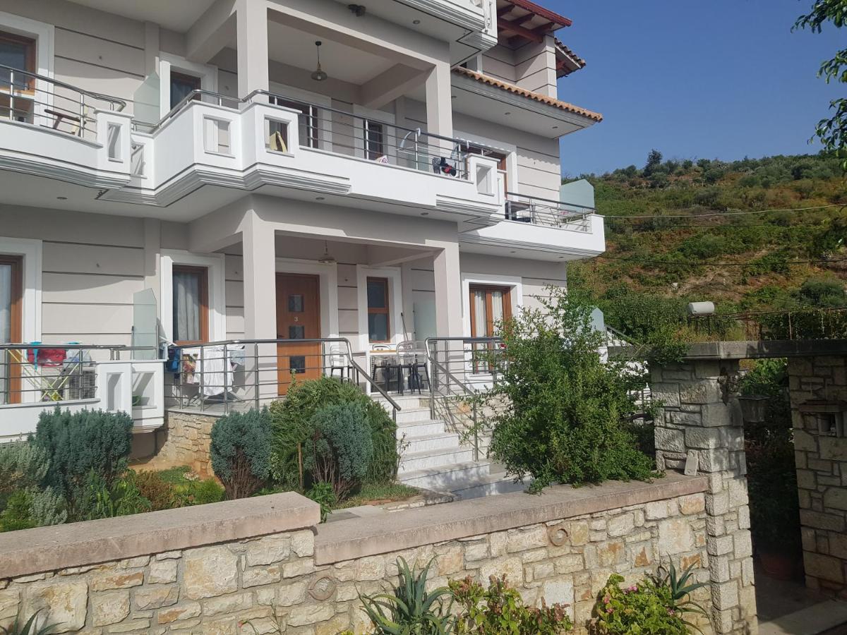 Spyridoula'S Guest House Himare Buitenkant foto