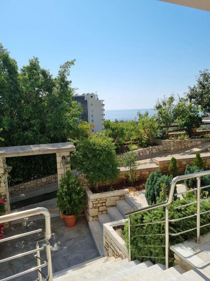 Spyridoula'S Guest House Himare Buitenkant foto