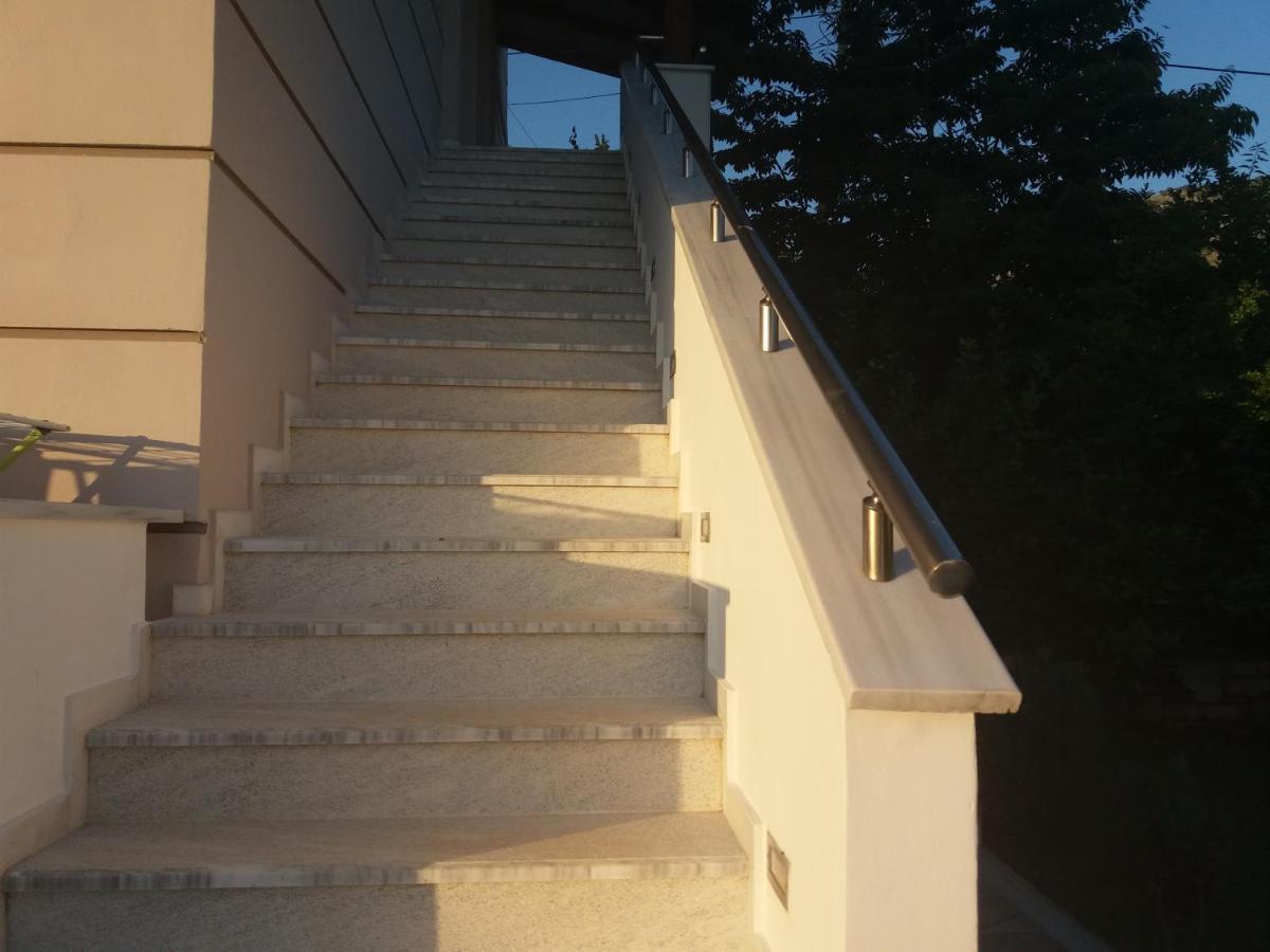 Spyridoula'S Guest House Himare Buitenkant foto