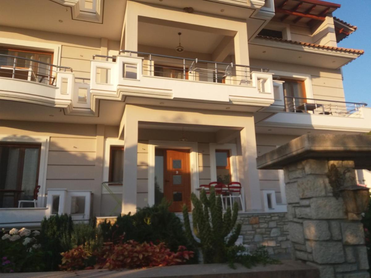 Spyridoula'S Guest House Himare Buitenkant foto
